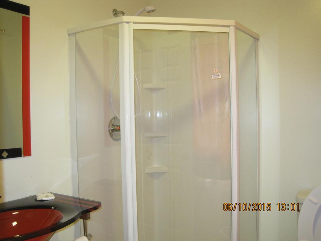 Stay Inn And Suites Niagara Falls Quarto foto